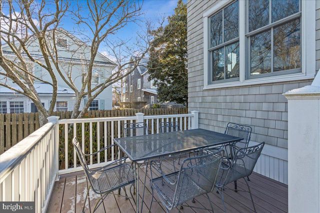 683 LAKE AVE, Bay Head, NJ 08742