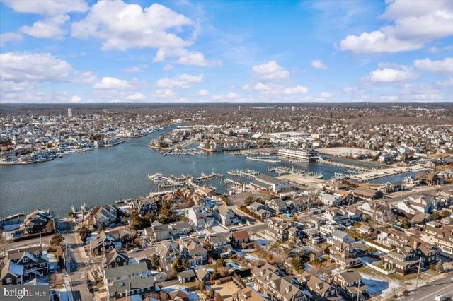 683 LAKE AVE, Bay Head, NJ 08742