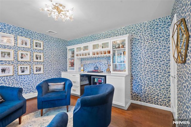 95 Edison Street, Wyckoff, NJ 07481