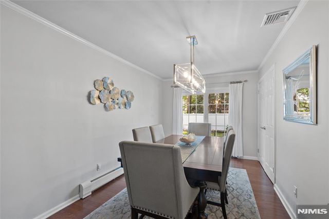95 Edison Street, Wyckoff, NJ 07481