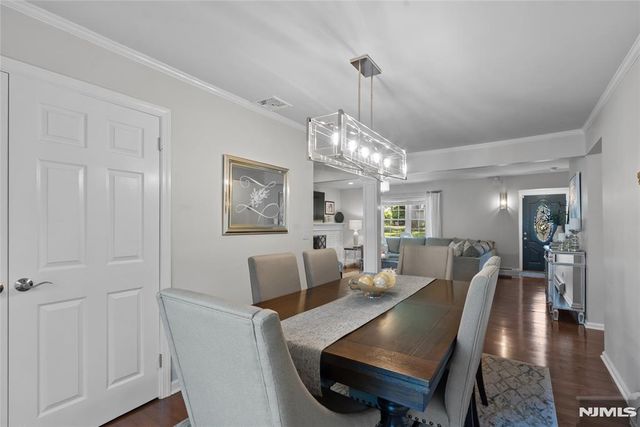 95 Edison Street, Wyckoff, NJ 07481
