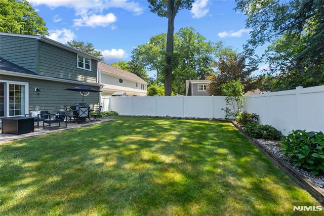 95 Edison Street, Wyckoff, NJ 07481