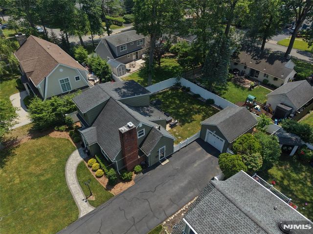 95 Edison Street, Wyckoff, NJ 07481
