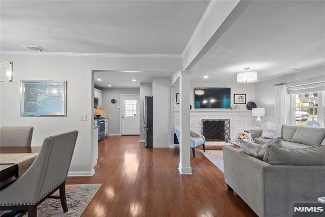 95 Edison Street, Wyckoff, NJ 07481