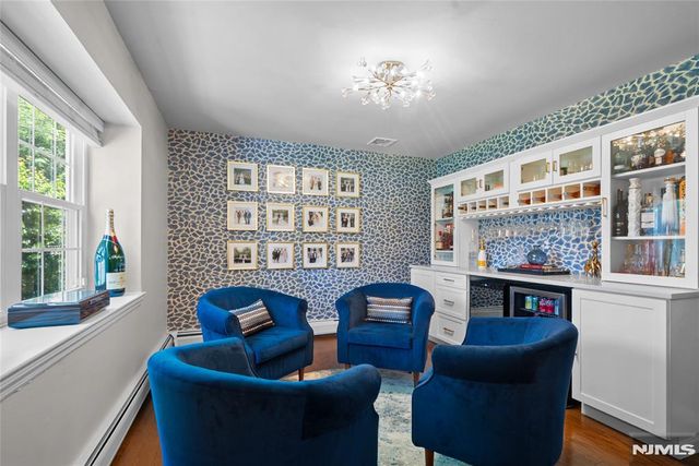 95 Edison Street, Wyckoff, NJ 07481