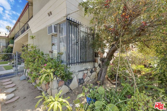 916 S Normandie Avenue, Los Angeles, CA 90006