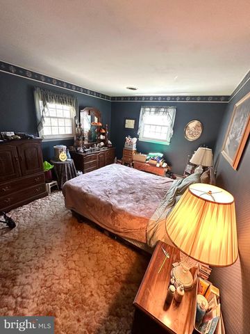 3203 MANNERCHOR RD, Temple, PA 19560