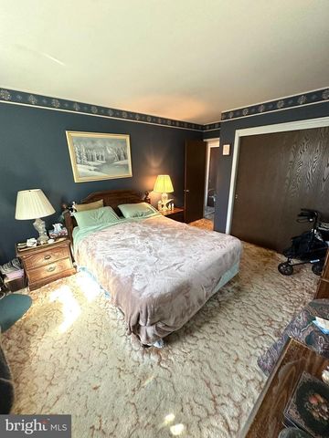 3203 MANNERCHOR RD, Temple, PA 19560