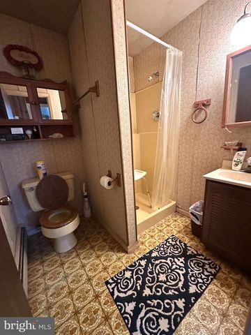 3203 MANNERCHOR RD, Temple, PA 19560