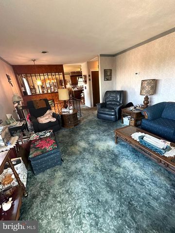 3203 MANNERCHOR RD, Temple, PA 19560