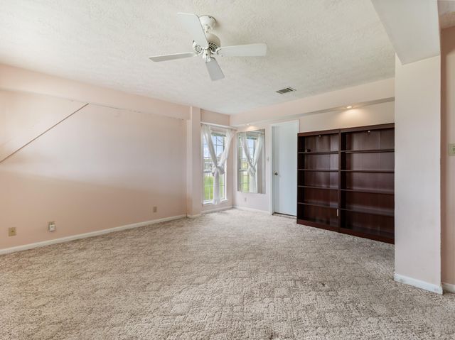 138 Vivian Street, Brazoria, TX 77422