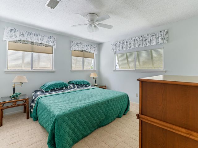 138 Vivian Street, Brazoria, TX 77422