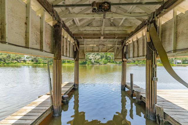 138 Vivian Street, Brazoria, TX 77422