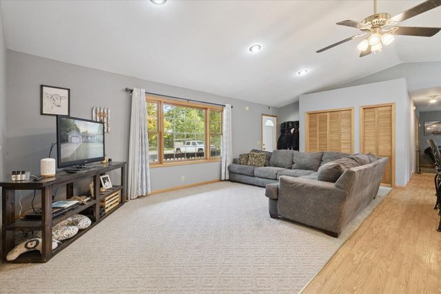 1315 N Fitzgerald Avenue, Hesperia, MI 49421