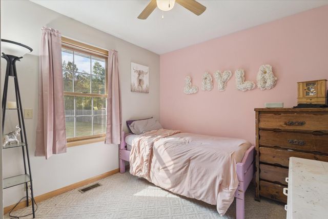 1315 N Fitzgerald Avenue, Hesperia, MI 49421