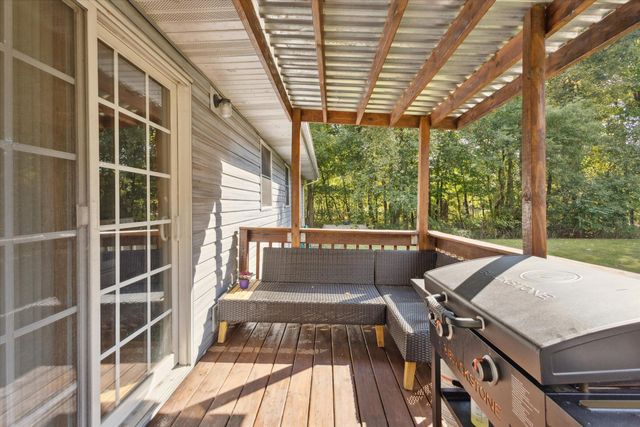 1315 N Fitzgerald Avenue, Hesperia, MI 49421