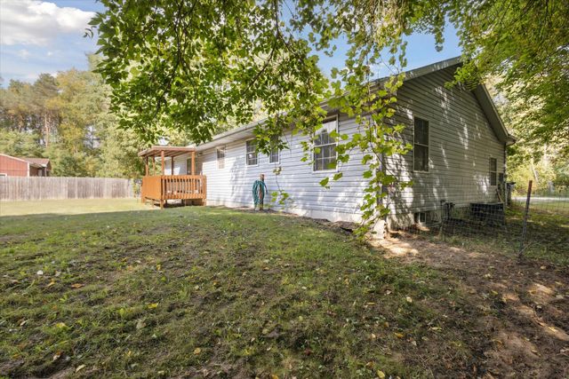 1315 N Fitzgerald Avenue, Hesperia, MI 49421