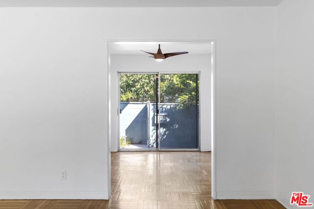 5165 Village, Los Angeles, CA 90016