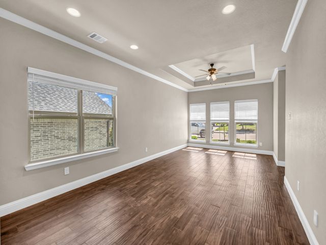 1916 Town Creek Circle, Weatherford, TX 76086