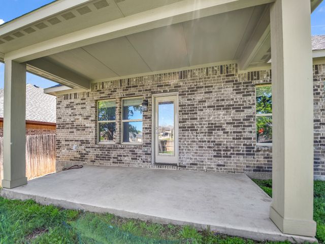 1916 Town Creek Circle, Weatherford, TX 76086