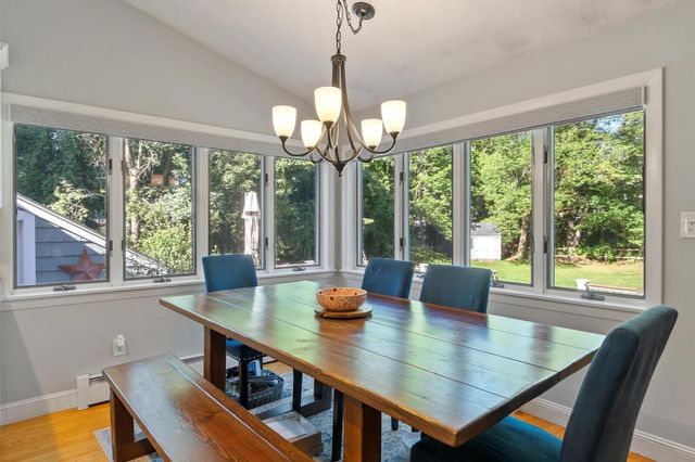 23 Greenwood Road, Andover, MA 01810