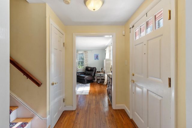 23 Greenwood Road, Andover, MA 01810