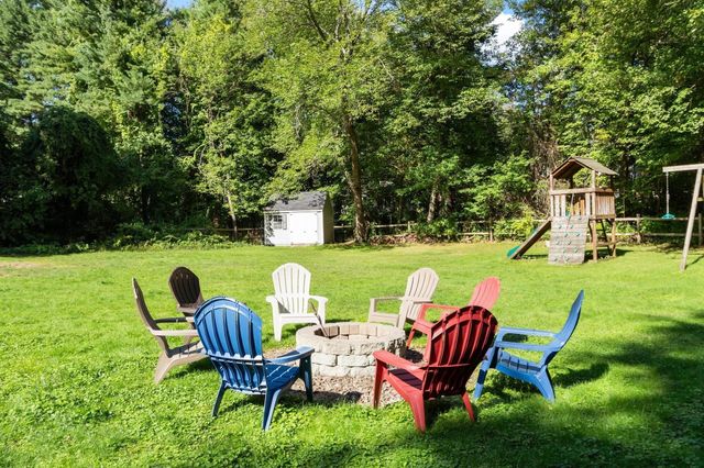 23 Greenwood Road, Andover, MA 01810