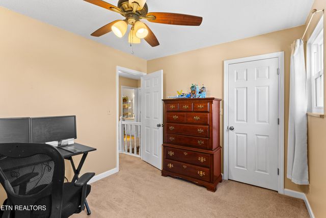 100 Harper Lane, Oak Ridge, TN 37830