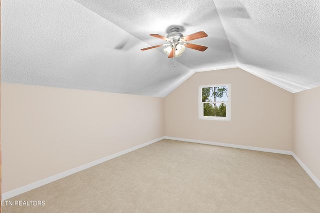 100 Harper Lane, Oak Ridge, TN 37830