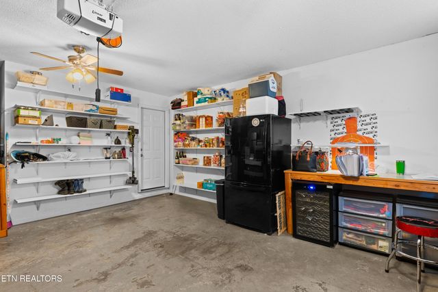 100 Harper Lane, Oak Ridge, TN 37830