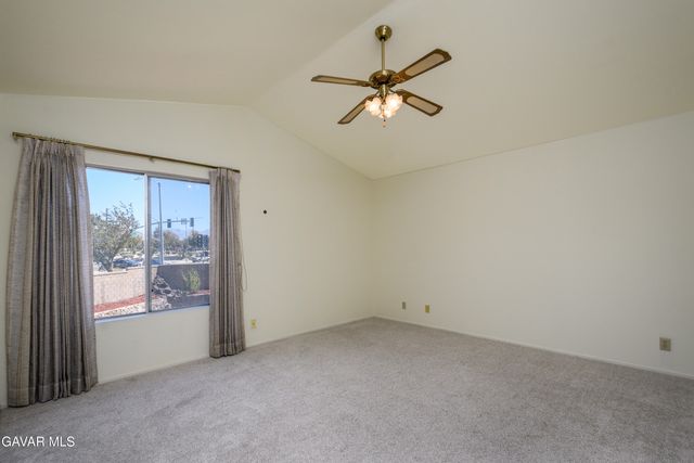 38016 Ranier Drive, Palmdale, CA 93552