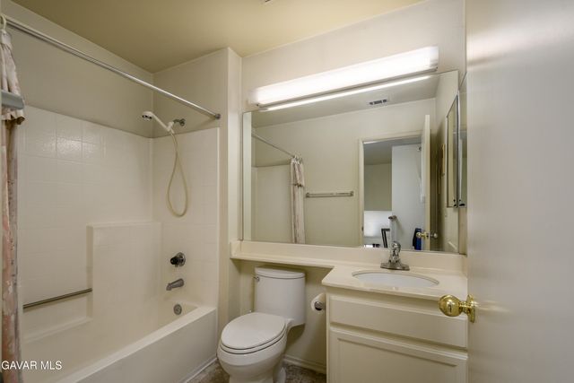 38016 Ranier Drive, Palmdale, CA 93552