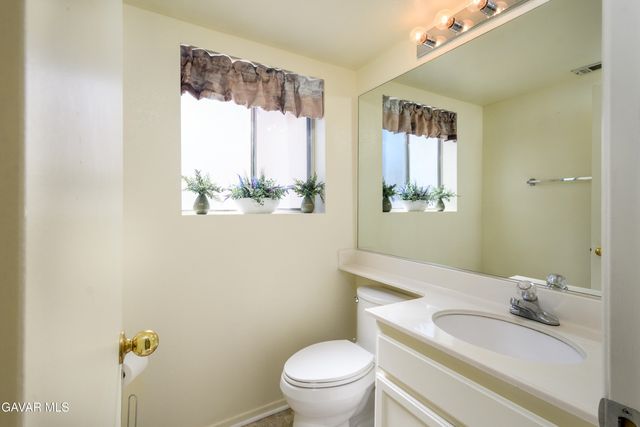 38016 Ranier Drive, Palmdale, CA 93552