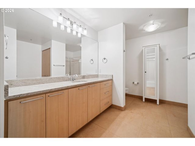 1030 Nw Johnson St 323, Portland, OR 97209