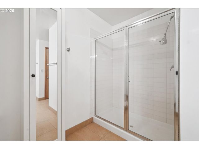 1030 Nw Johnson St 323, Portland, OR 97209