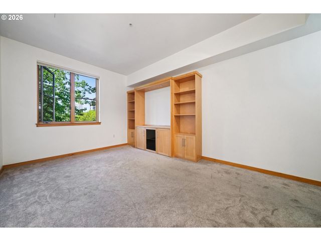 1030 Nw Johnson St 323, Portland, OR 97209