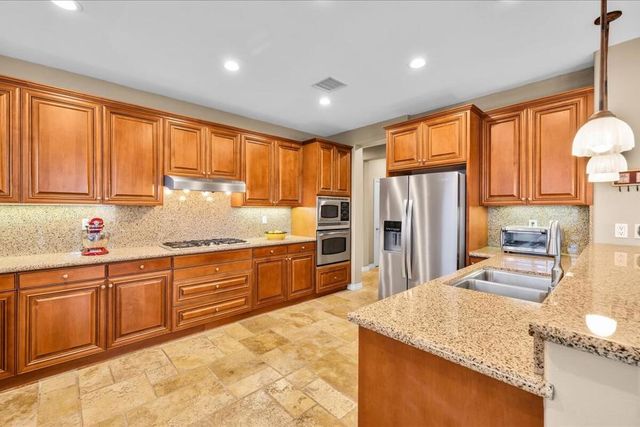 465 Monte Vista, Palm Desert, CA 92260