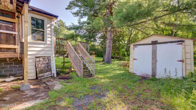 8 McKinley Place, Gloversville, NY 12078