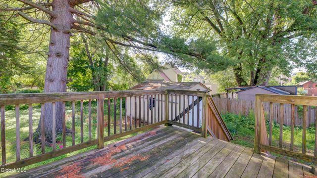 8 McKinley Place, Gloversville, NY 12078