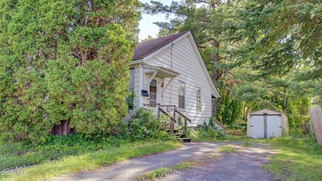 8 McKinley Place, Gloversville, NY 12078
