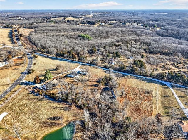 818 W Highway D, Wentzville, MO 63385