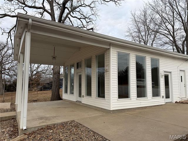 818 W Highway D, Wentzville, MO 63385