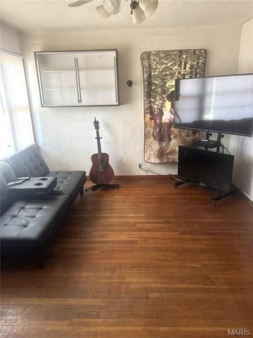 818 W Highway D, Wentzville, MO 63385