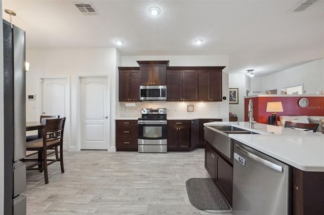2720 SAVANNAH DRIVE, Leesburg, FL 34748