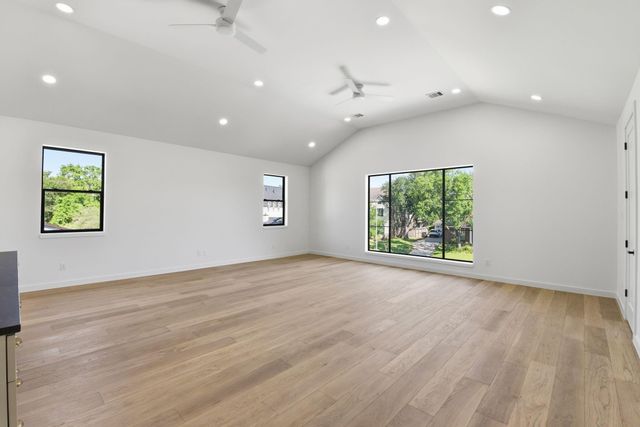 959 Althea Drive, Houston, TX 77018