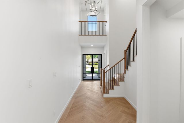 959 Althea Drive, Houston, TX 77018