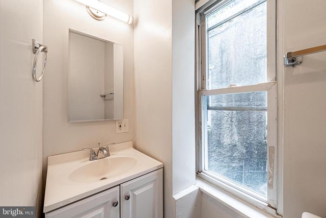 1629 N WOLFE ST, Baltimore, MD 21213