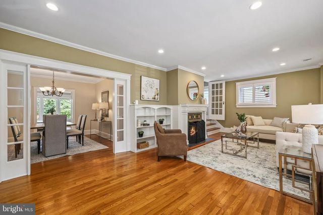 605 JOHNSTON PL, Alexandria, VA 22301