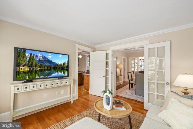 605 JOHNSTON PL, Alexandria, VA 22301