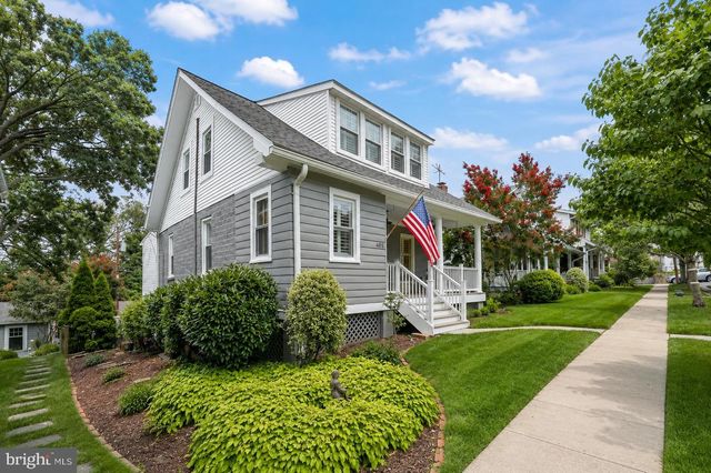 605 JOHNSTON PL, Alexandria, VA 22301